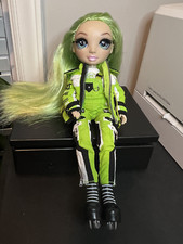 WINTER BREAK Series 1 Rainbow High Doll JADE HUNTER
