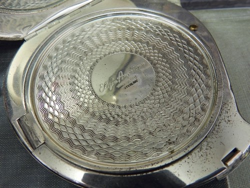 Astuccio polvere compatto vintage Elgin americano argento sterling 925 a forma di cuore - Foto 6 di 7