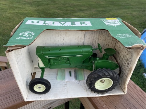 SPECCAST Oliver 770 Industrial - 1:16th wide front end  NIB SCT131 - Picture 1 of 11