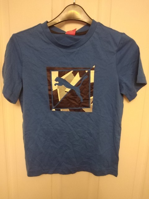 T-SHIRT PUMA RAGAZZI NUOVA CON ETICHETTE STAMPA GRAFICA BLU ANTERIORE ETÀ 9-10 T-SHIRT PUMA RAGAZZI NUOVA CON ETICHETTE STAMPA GRAFICA BLU ANTERIORE ETÀ 9-10