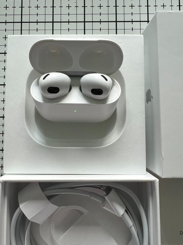 Apple AirPods 3rd Generation Wireless - White - 第 2/7 張圖片