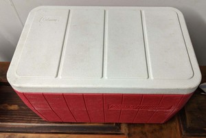 coleman 34 quart cooler