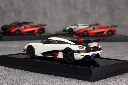 AUTOart 1:64 White One 1 Super Racing Sports Model Car ABS - Picture 7 of 10