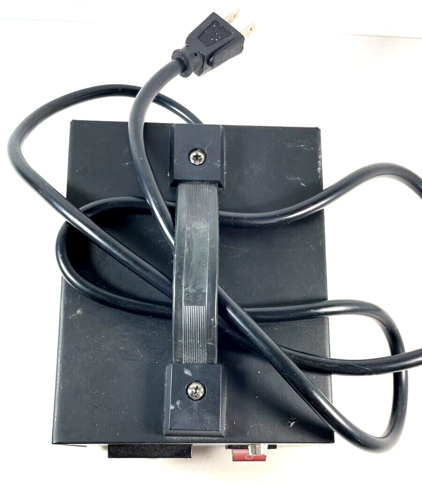 LiteFuze Premium Step Up & Down Voltage Transformer Convertingbox 200 - Image 4 of 4