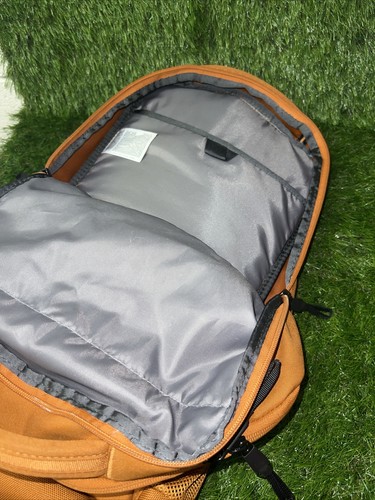 The North Face Jester School Laptop Backpack - New - Picture 2 of 9