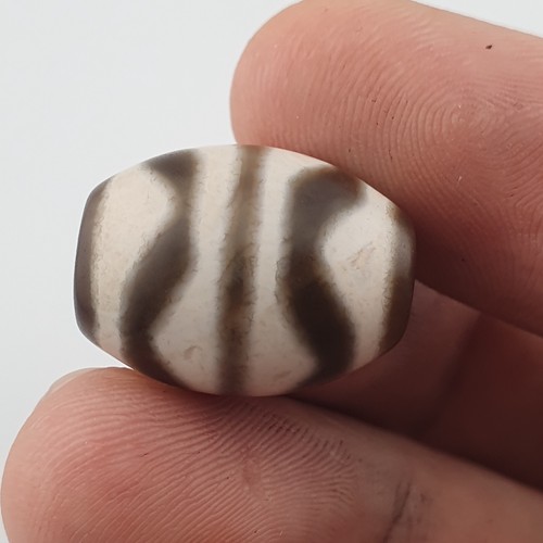 Lote de 2 Amuletos Dzi Cuentas Patrón Rayas Ágata Tibetana del Himalaya - Imagen 5 de 21