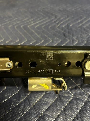 ๐ OEM Toyota Front Right Driver Side Lower Seat Adjust Track Rail Corolla 14-19 - Picture 3 of 7