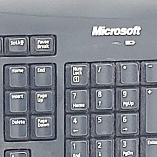 Microsoft Wireless Keyboard Model 700 Version 2.0 - Picture 3 of 5