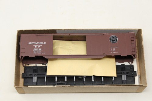 HO Athearn Blue Box 5035 50' Auto Box Car Southern Pacific SP 65927 Brown Kit - Picture 2 of 7