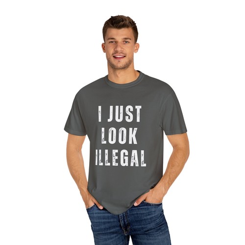I Just Look Illegal Comfort Colors Band TShirt, Old School Band T-shirt, - Foto 17 di 33