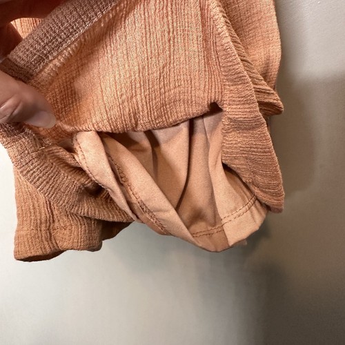 Mine white and peach lightweight romper - Picture 4 of 6