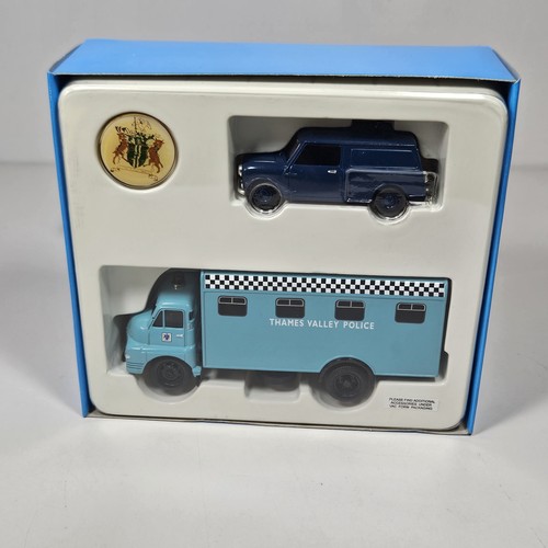 CORGI CLASSICS 1:50 & 1:43 THAMES VALLEY POLICE SET BEDFORD & MINI VAN 08006 Box - Picture 8 of 10