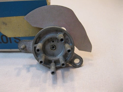 1967-1968 Cadillac Heater Vacuum Control Valve 6 port GM# 1222593 OEM NOS