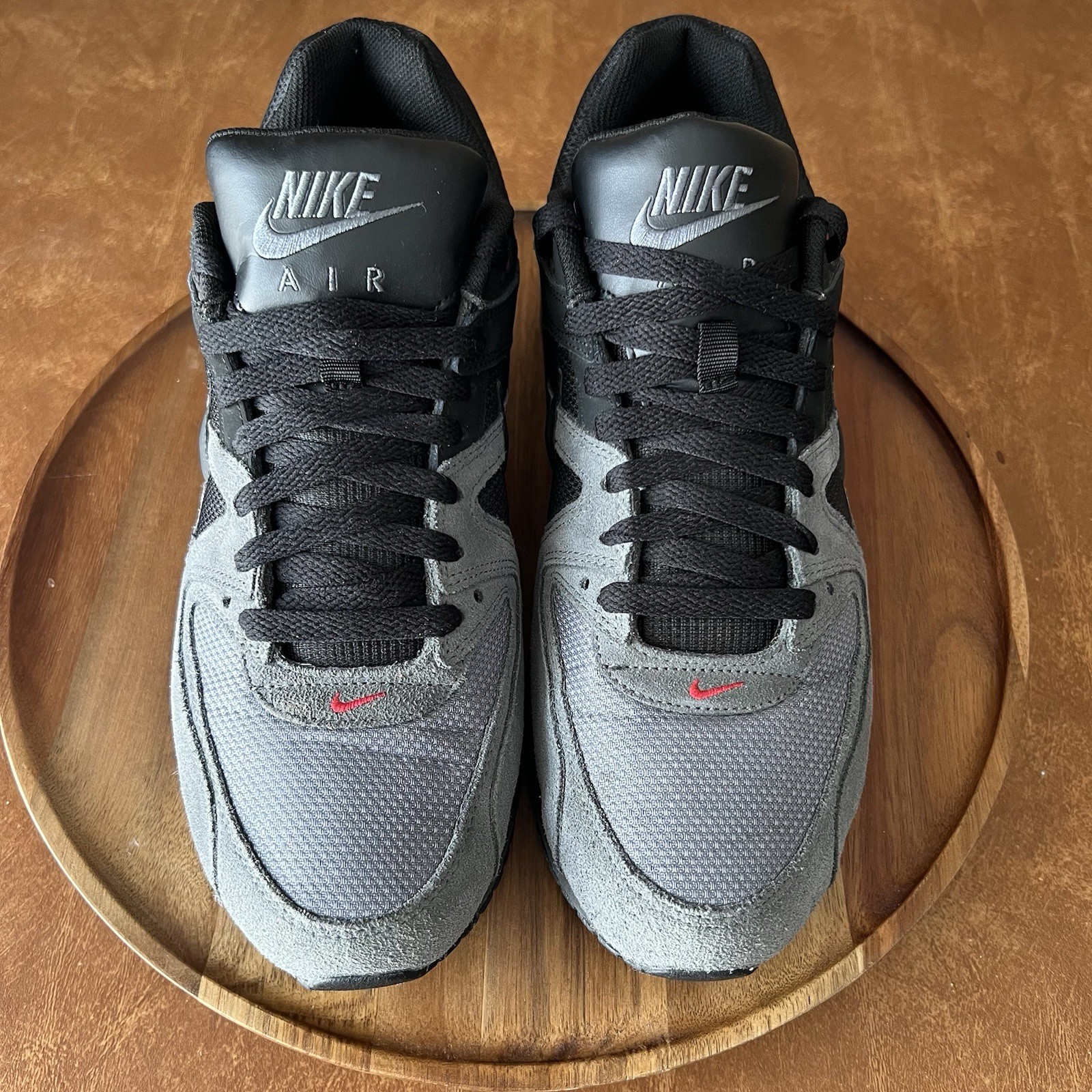 Nike Air Max Command Men Size US11 Black Wolf Grey Infrared Sneakers Shoes thumbnail 17