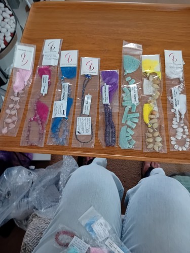 JEWELLERY MAKERS 8 X ASSORTED FACETED GEMS,STONES & COLOURES BNWT