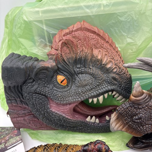 3 Dinosaurs Puppets Tyrannosaurus Rex, Triceratops, Dilophosaurus New - Picture 4 of 4