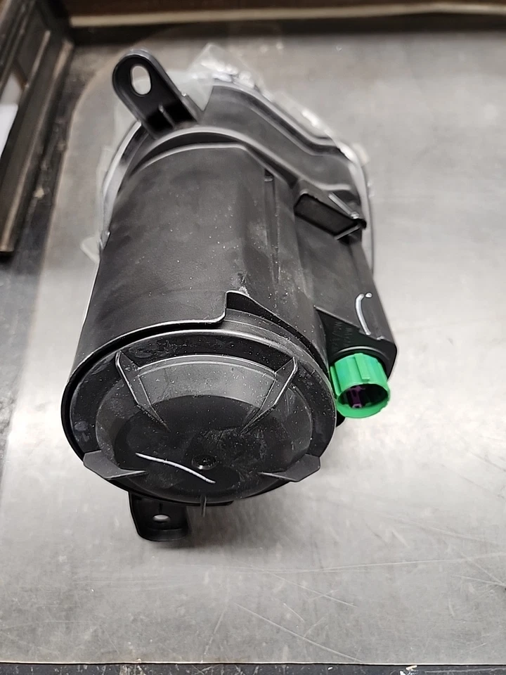 05182461AC MOPAR PARK AND TURN SIGNAL LAMP LEFT 13-17 FIAT 500 - Image 2 of 4