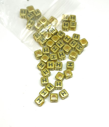 50/100 Stück 6mm Würfel Gold Farbe Einzel Buchstaben Acryl Alphabete Perlen A-Z - Picture 8 of 22