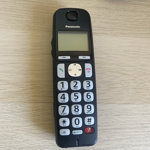 Panasonic KX-TGE820E telefon / sekretarka z dużymi przyciskami, pełne zamówienie - Zdjęcie 2 z 7