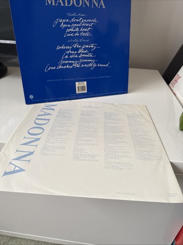 Madonna True Blue LP 1986 - Picture 7 of 8
