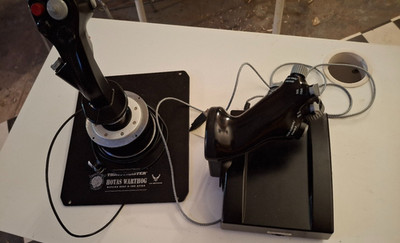 Paket Thrustmaster Warthog Flight Stick F16 Aufsatz + Cougar F16 Schubregler USB