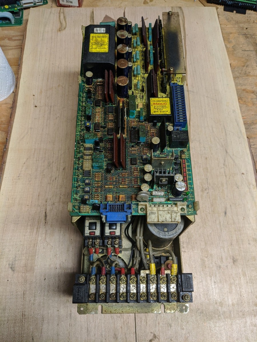 電源ユニット FANUC VELOCITY CONTROL A06B-6047-H004 FANUC A06B-6047-H004 Velocity Control Unit CNC Motion Controller