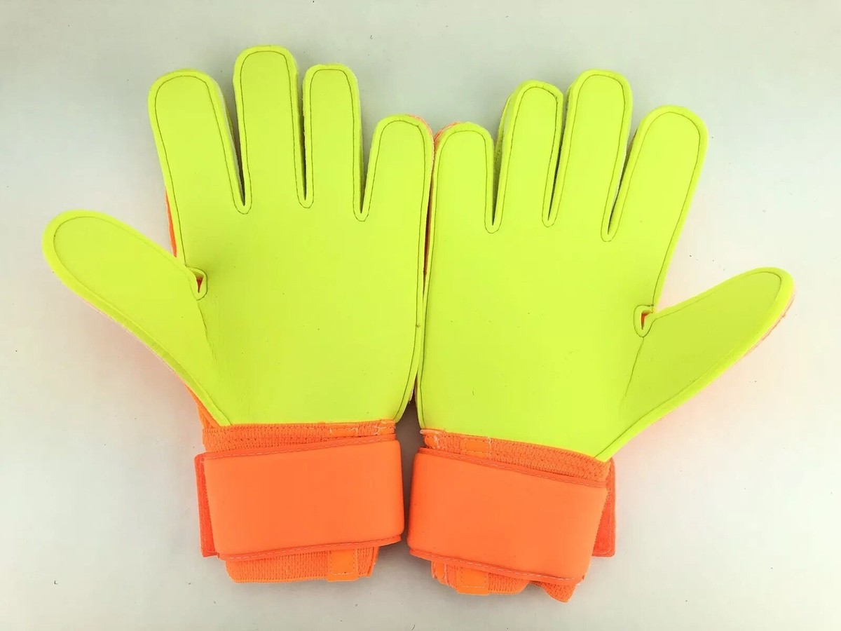 Nike Vapor Grip 3 Classic Promo Goalkeeper Gloves Flat Cut Nike Vapor Grip 3 Classic Promo Goalkeeper Gloves Flat Cut
