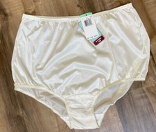 Vanity Fair Panties Vintage NWT Style 15712 Ivory Silky Sz 8 Full Cover Sheer