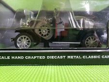  1:18 SCALE 1931 FORD MODEL "A" ROADSTER  BROWN BY MOTOR CITY CLASSICS NEW VTG 