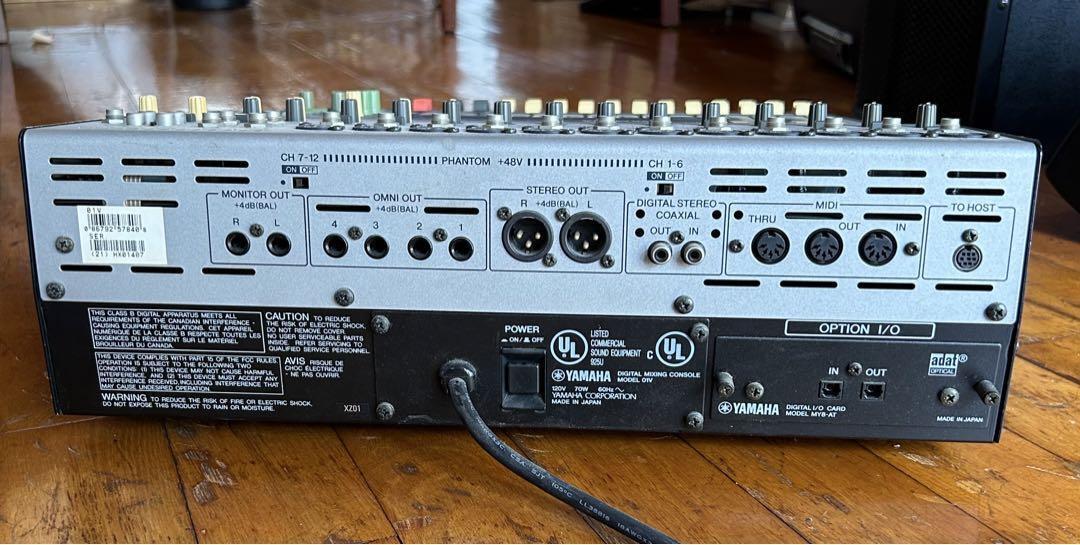 Yamaha 01V Digital Mixing Console 16-Channel Programmable Yamaha 01V Digital Mixing Console 16-Channel Programmable