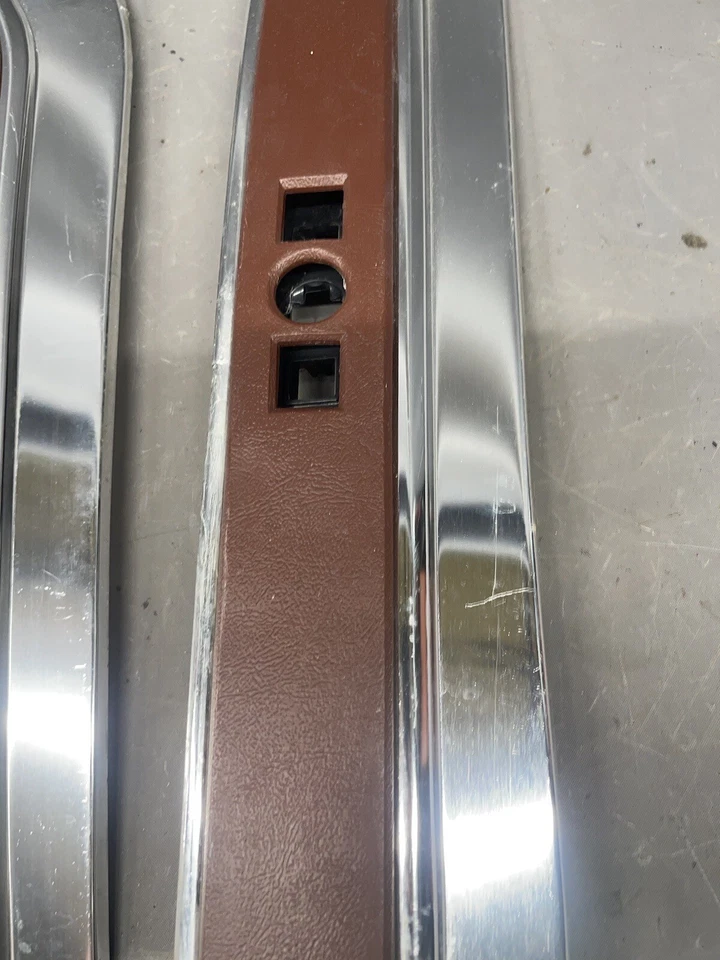 1979 - 1985 凯迪拉克 Deville Fleetwood Eldorado 座椅侧装饰面板塞维利亚原始设备制造商 — 第 3/4 张图片