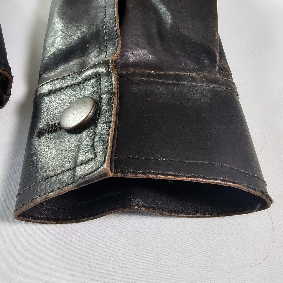 Chaqueta de cuero sintético No Boundaries para mujer mediana (7/9) Foto 4 de 4