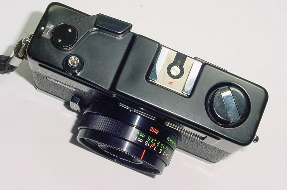 Vivitar 35EE 35mm Film Rangefinder Camera with 38mm F/2.8 Lens - Fully Working - Image 3 of 4