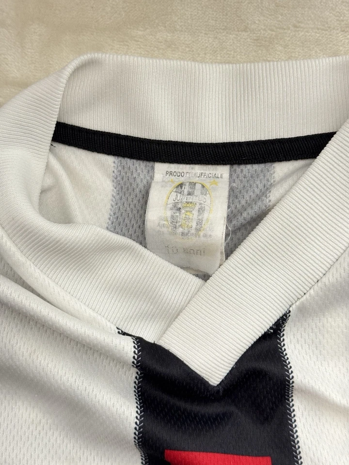 "Jersey de fútbol juvenil Juventus 2002-2003 de lotería Del Piero (17"" de pit-to-pit)" Foto 4 de 4