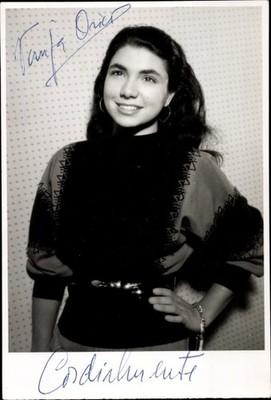 Foto Ak Schauspielerin und Sängerin Vanja Orico, Portrait, Autogramm - 4000728