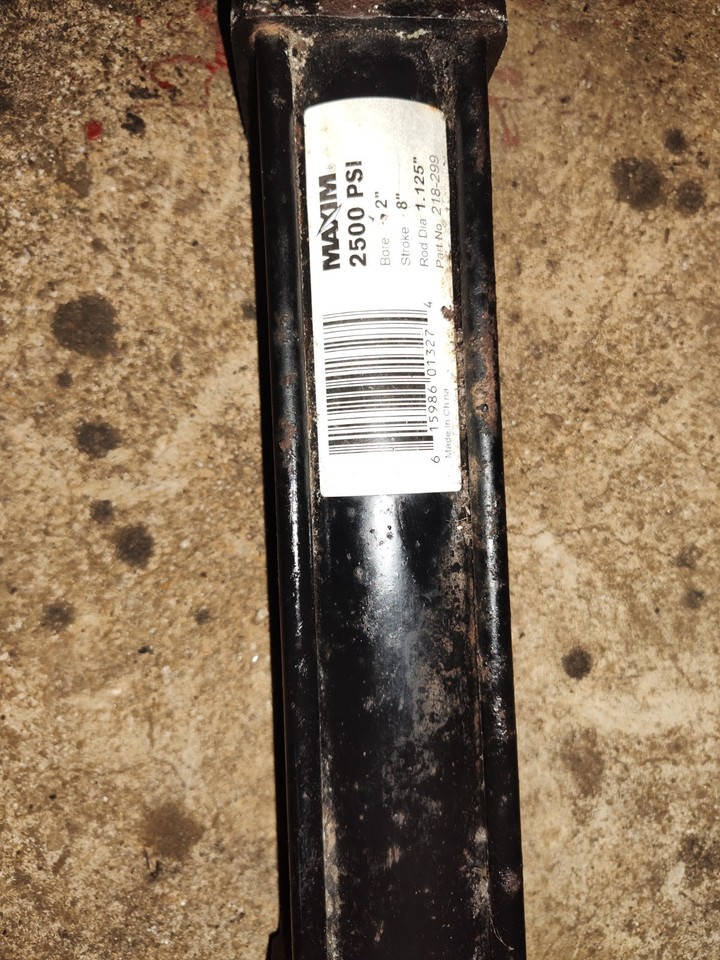 Vérin Hydraulique Double Effet RAM Ind 2" X 8" - Alésage 2", Course 8", Pression Max 2500 PSI