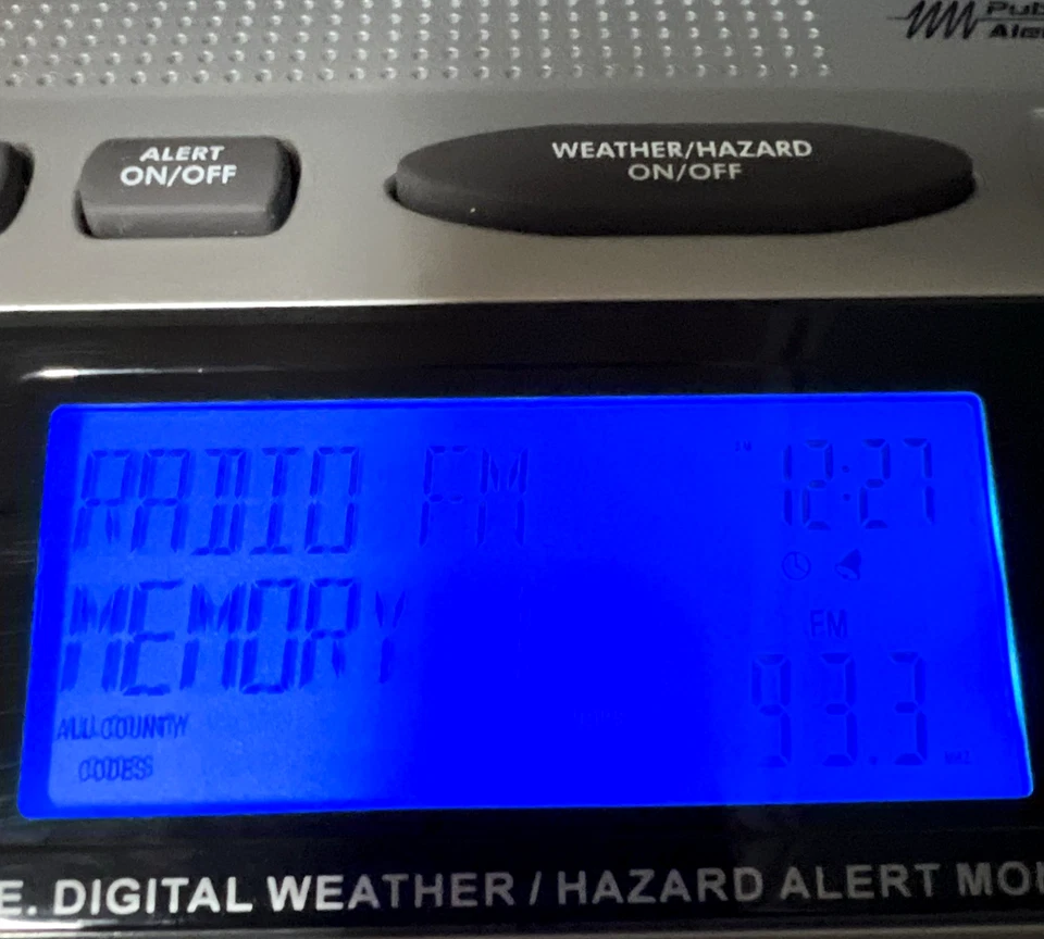 Midland WR-300 Digital ALL Hazards Weather Alert Monitor AM/FM Radio Alarm Clock - Image 3 of 4