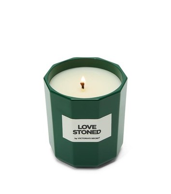 Victoria's Secret Juicy blueberry Love stoned Scented Candle, Single Wick, 9 oz
