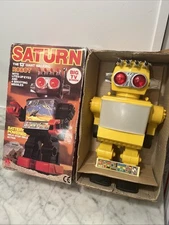 RARE!! Kamco Saturn YELLOW Robot 13” In Box W/ Sticker & Rockets NOS? Holy Grail