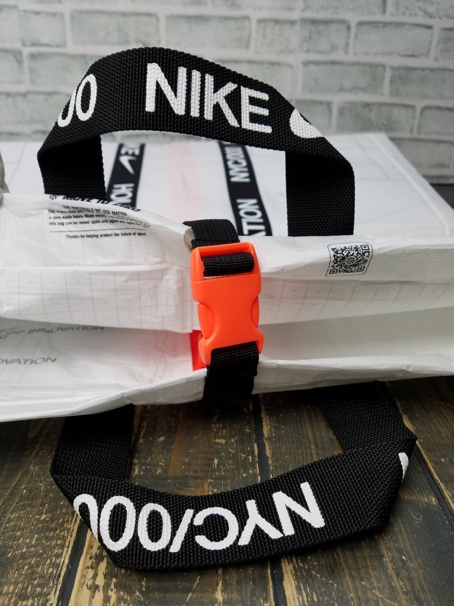 nike house of innovation bag