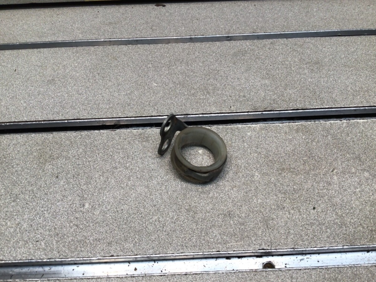 Kawasaki KDX175,enduro,brake cable guide,triple clamp cable guide