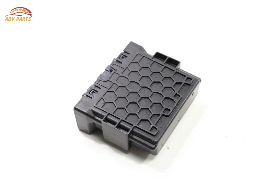 17-20 CHEVROLET COLORADO SERIAL DATA GATEWAY COMPUTER CONTROL MODULE UNIT OEM - Изображение 3 из 4