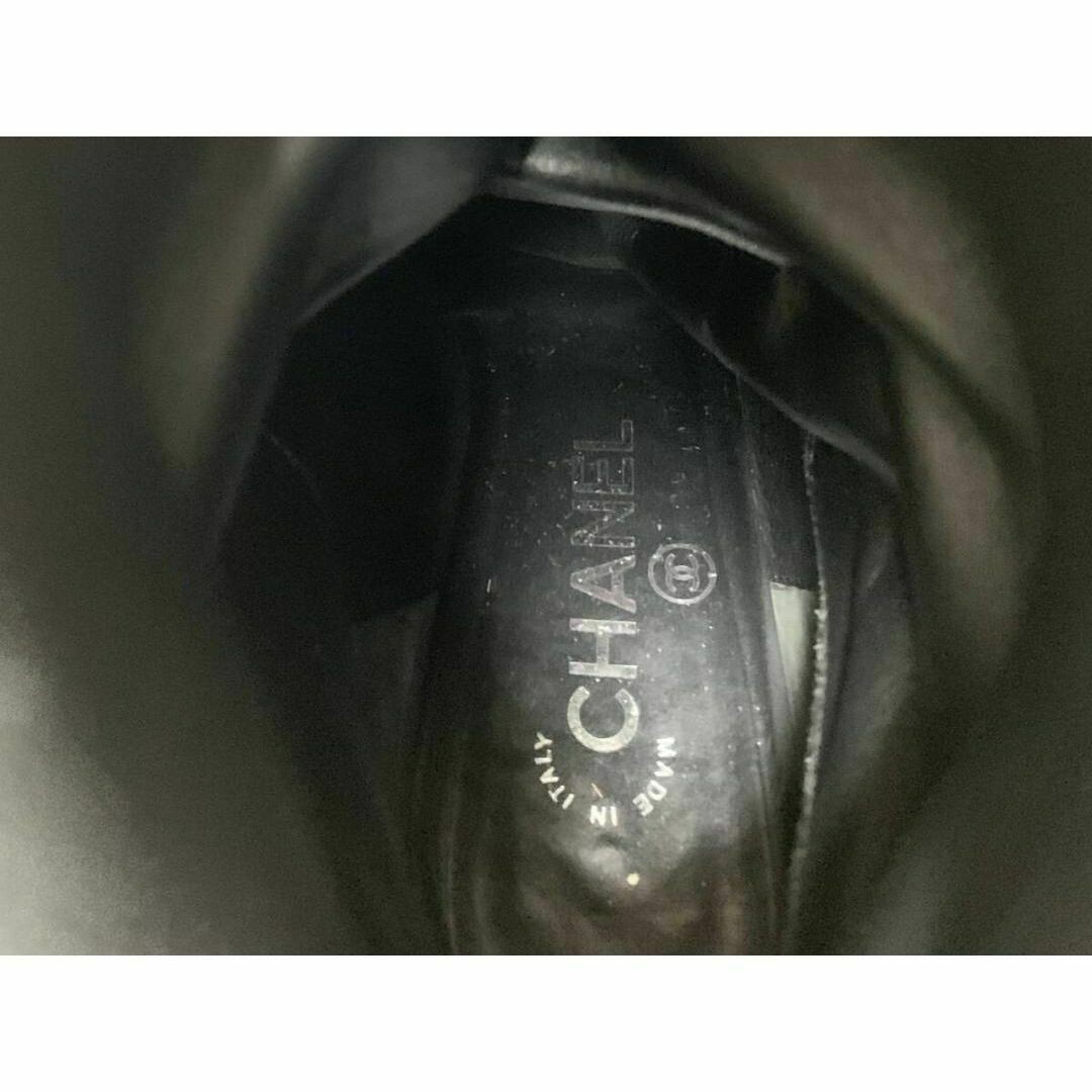 CHANEL CC Logo Chain Leather Short Boots size 36.5 Black CHANEL CC Logo Chain Leather Short Boots size 36.5 Black
