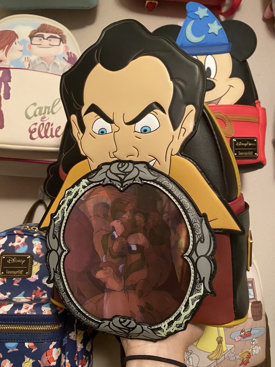 Loungefly Disney Villains Scene Gaston Lenticular Mini  display picture 3
