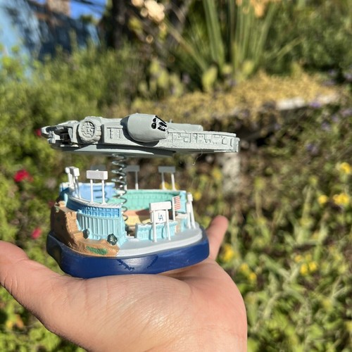Star Wars Night Millennium Falcon Dodgers Stadium Bobble Bobblehead 2024 SGA - Picture 3 of 4
