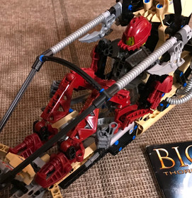 LEGO Bionicle 2009 THORNATUS V9 8995 - Loose Set / 99% Complete