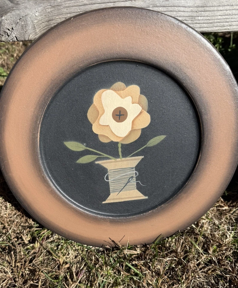 2 botones de margarita artesanales de madera decoración de pared primitivos para sala de coser de Michelle Kildrow Foto 2 de 4