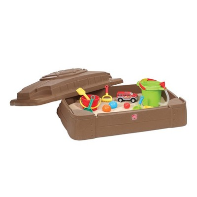 Step2 Play & Store Sandkasten mit Deckel und Sitzecken