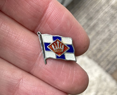 Vintage. Royal Yachting Association Silver / Enamel Pin Badge Sailing Yacht Boat - Picture 1 of 8