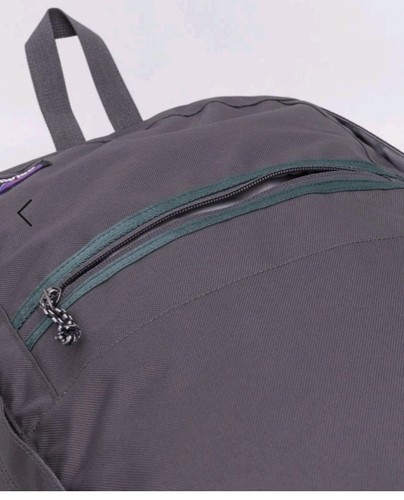 Patagonia 20L Arbor DayPack Backpack 15' Laptop DWR Finish Zip Pockets GUC - Picture 6 of 16